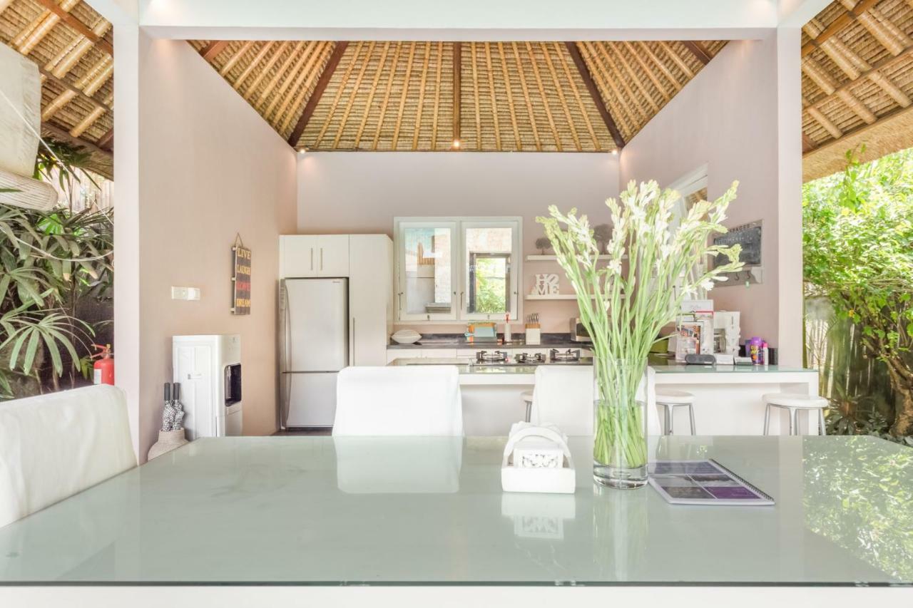 Villa Bliss A Paradise Of Three Independent Villas Canggu  Exterior photo